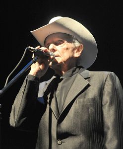 Dr. Ralph Stanley performs one of his award-winning songs during the tribute at the Paramount Center for the Arts.