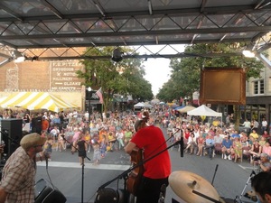 Crowds fill the streets for Border Bash concerts.