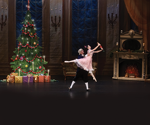 Leonid Flegmatov and Izzy Porter (Photo by Anna Hedges)